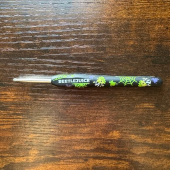 *Limited Edition* The Woobles Beetlejuice Crochet Hook - Never Used - Picture 2 of 2